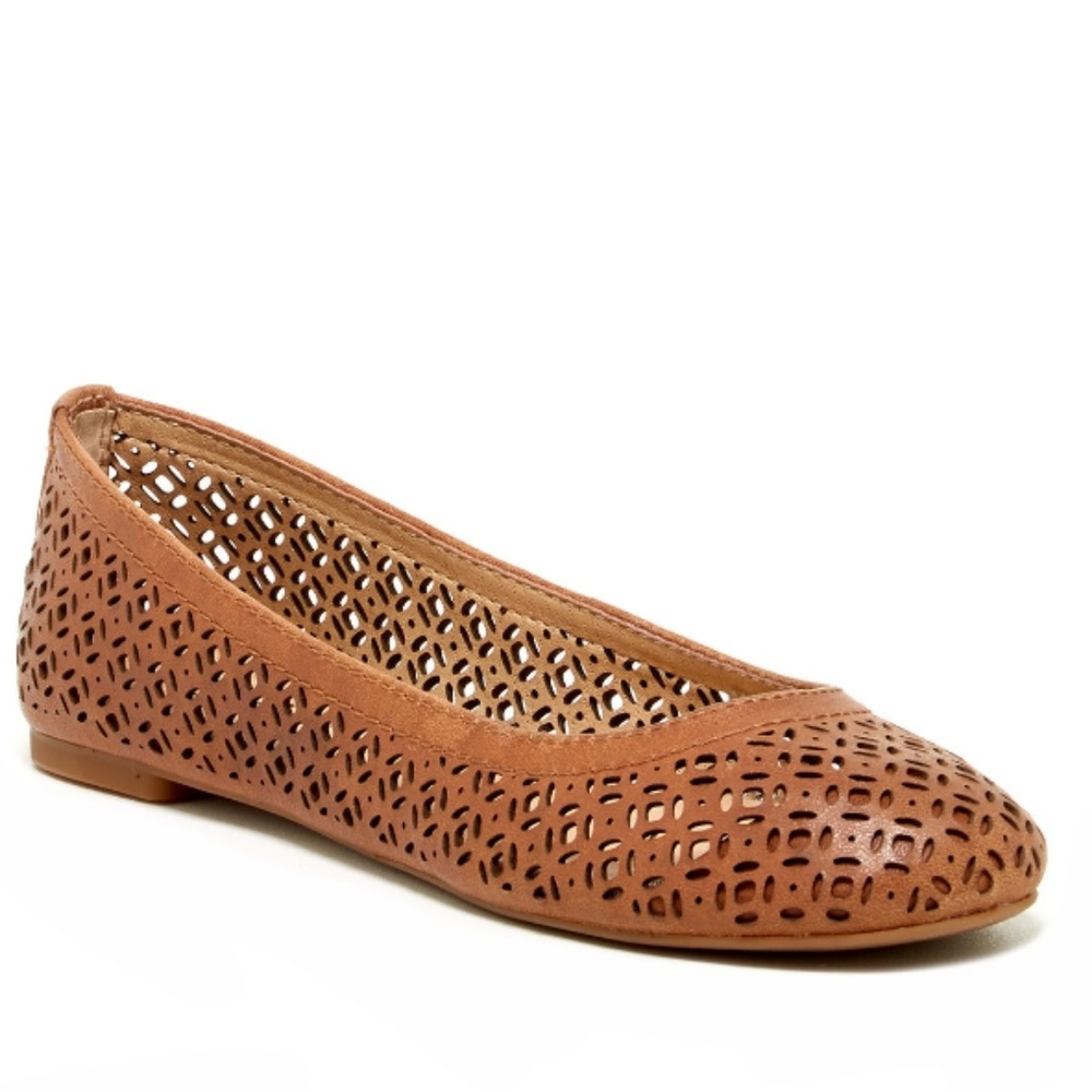Lucky Brand tan eastly Ballet Flats